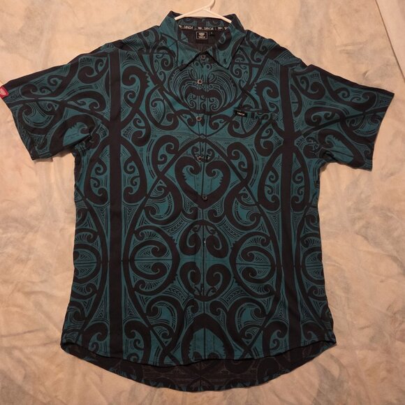 Hawaiian/Polynesian inspired aloha style shirt, Mens Large, new, 100% Cotton - Picture 1 of 2